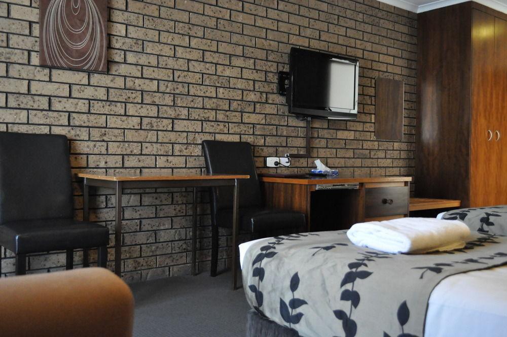 Albury Burvale Motor Inn מראה חיצוני תמונה