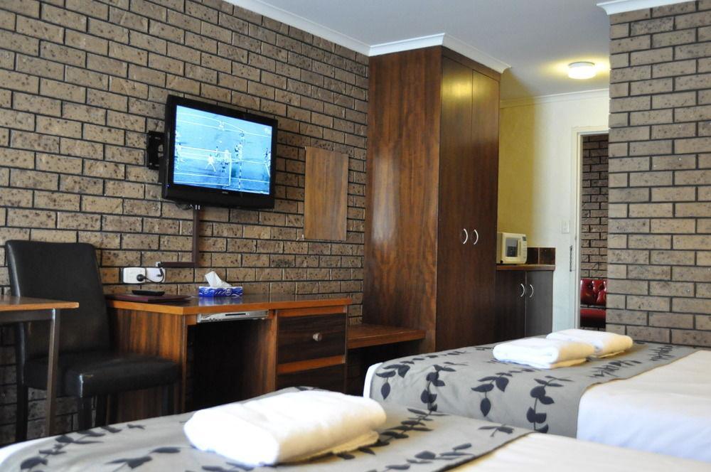 Albury Burvale Motor Inn מראה חיצוני תמונה