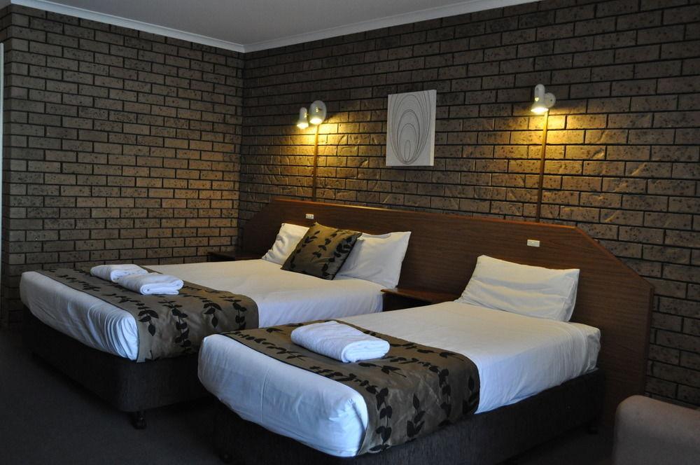 Albury Burvale Motor Inn מראה חיצוני תמונה