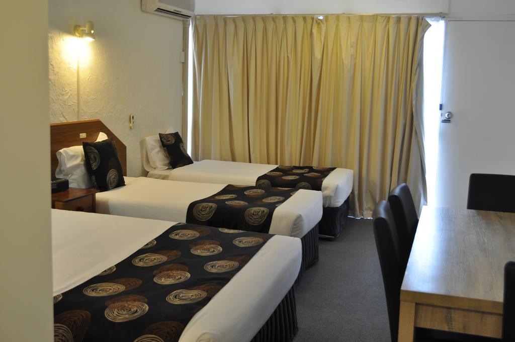 Albury Burvale Motor Inn מראה חיצוני תמונה
