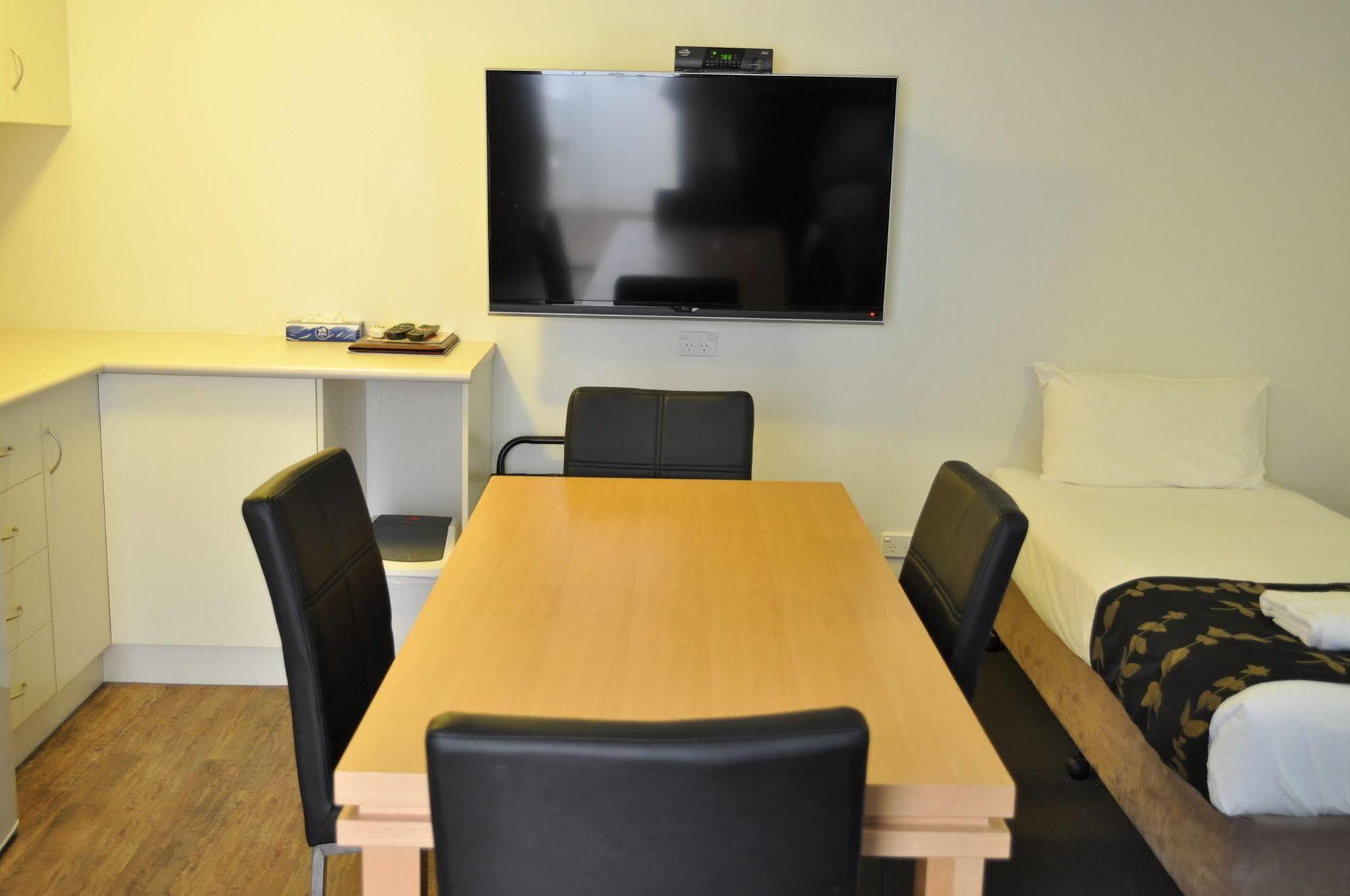 Albury Burvale Motor Inn מראה חיצוני תמונה