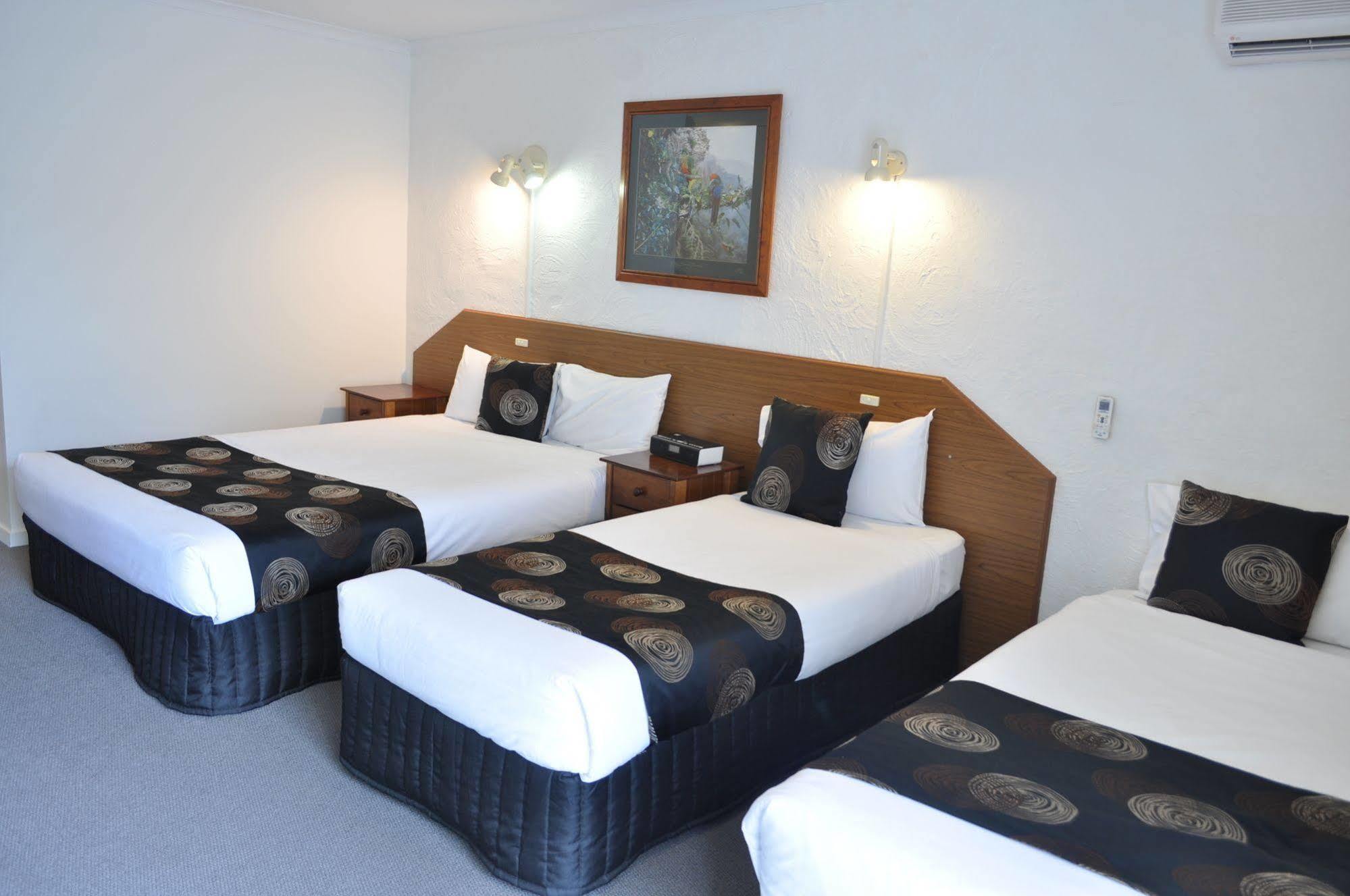 Albury Burvale Motor Inn מראה חיצוני תמונה