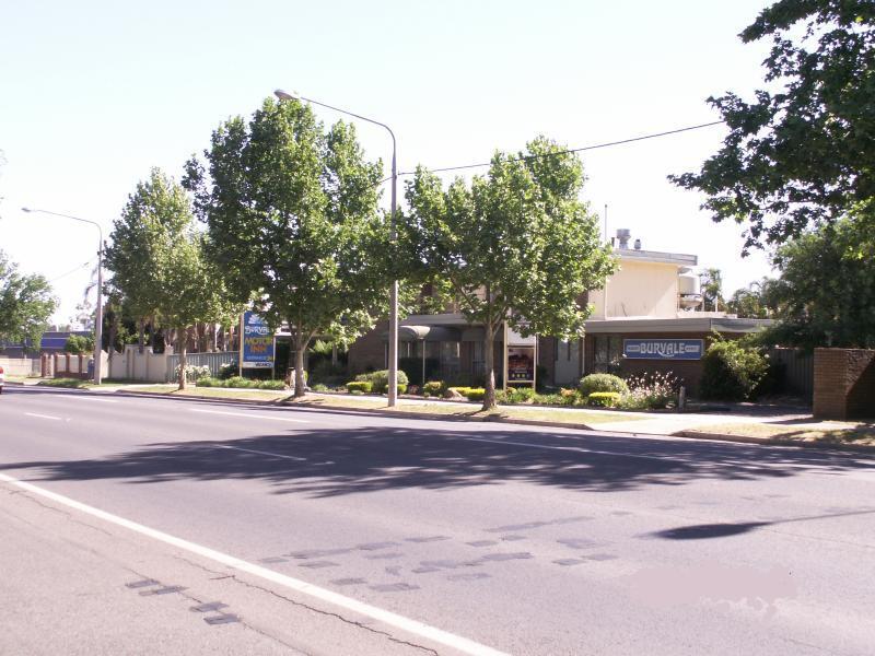 Albury Burvale Motor Inn מראה חיצוני תמונה